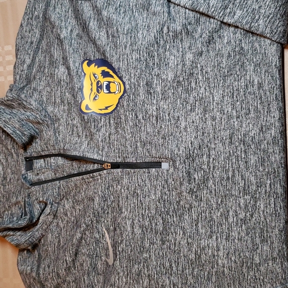 Nike Dri-fit Long Sleeved shirt (0562) - Picture 2 of 4